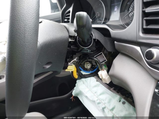 KMHD74LFXLU027803 Hyundai ELANTRA SE