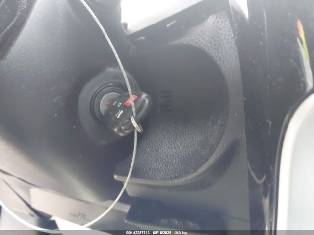 2T1BURHE7KC139584 Toyota COROLLA SE