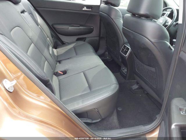 KNDPNCAC7H7152483 KIA Sportage Ex