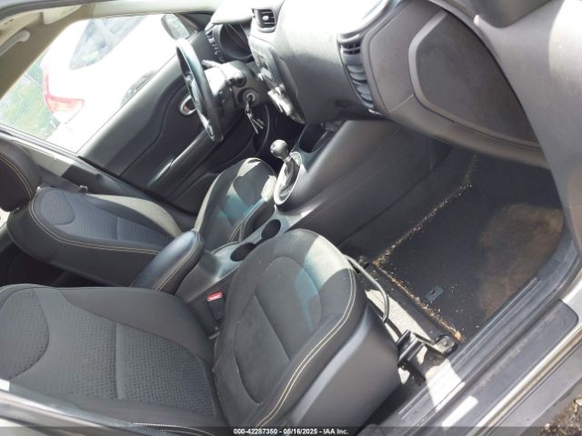 KNDJP3A52F7188189 KIA SOUL +