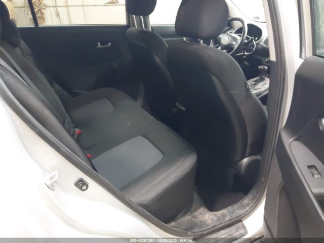 KNDPBCAC8E7595164 KIA Sportage Lx