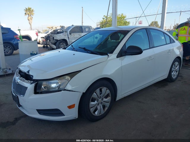 1G1PA5SG7E7119819 Chevrolet Cruze Ls Auto