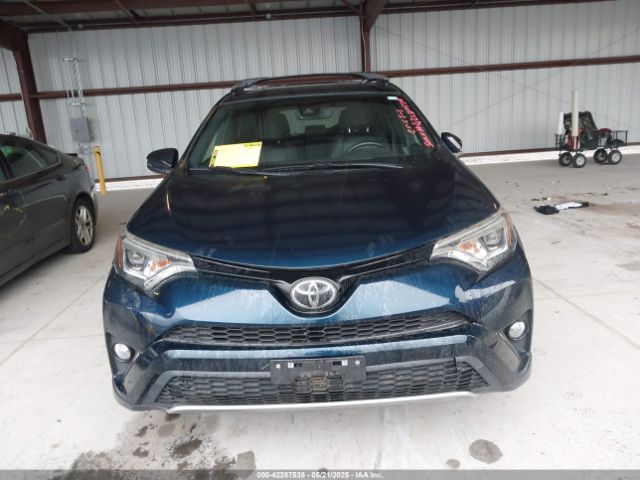 JTMJFREV4JJ234004 Toyota RAV4 SE