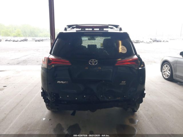 JTMJFREV4JJ234004 Toyota RAV4 SE