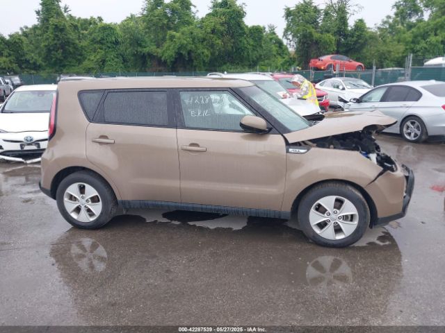 KNDJN2A21F7213895 KIA Soul