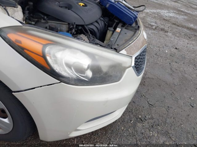 KNAFK4A64E5174188 KIA FORTE LX