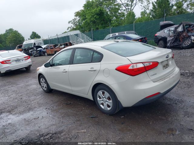 KNAFK4A64E5174188 KIA FORTE LX