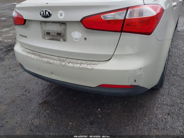 KNAFK4A64E5174188 KIA FORTE LX