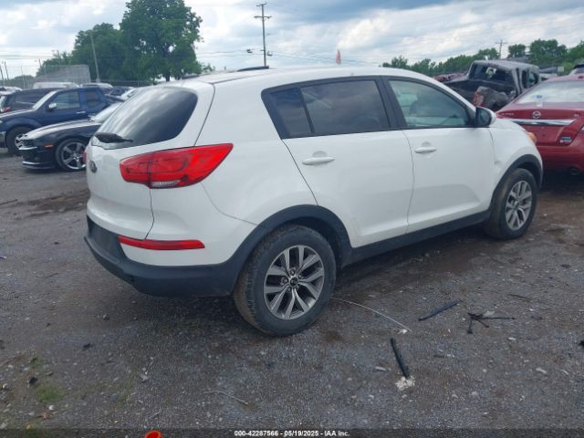 KNDPB3AC8G7814305 KIA Sportage Lx