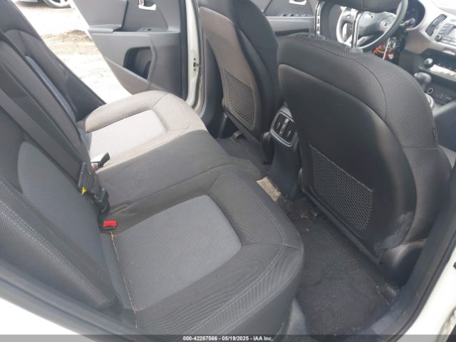 KNDPB3AC8G7814305 KIA Sportage Lx
