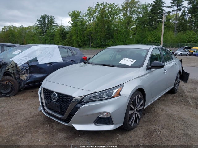 Nissan 2021 2021 1N4BL4CV8MN358525 Image 2