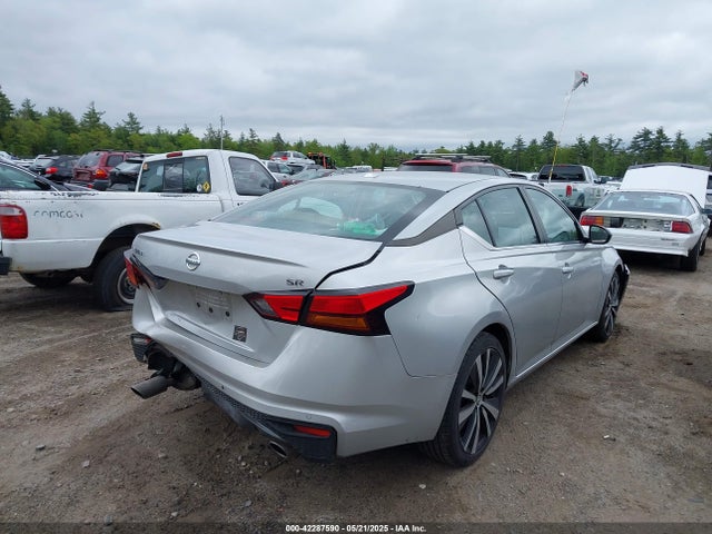 Nissan 2021 2021 1N4BL4CV8MN358525 Image 4