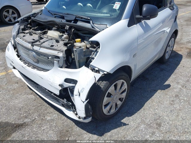 Smart Fortwo 2016 WMEFJ5DA3GK143211 Image 13