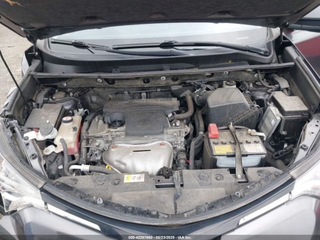 JTMBFREV0JJ734083 Toyota RAV4 LE