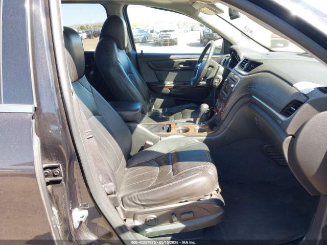1GNKVJKD0EJ300825 Chevrolet llt