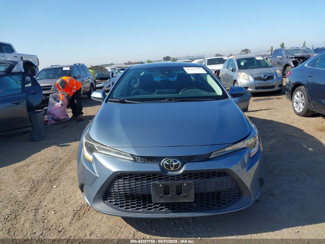 5YFEPRAE3LP139033 Toyota COROLLA LE