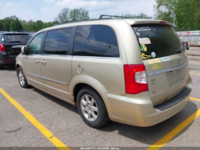 2011 CHRYSLER TOWN & COUNTRY 2A4RR5DG7BR701607 Photo 2