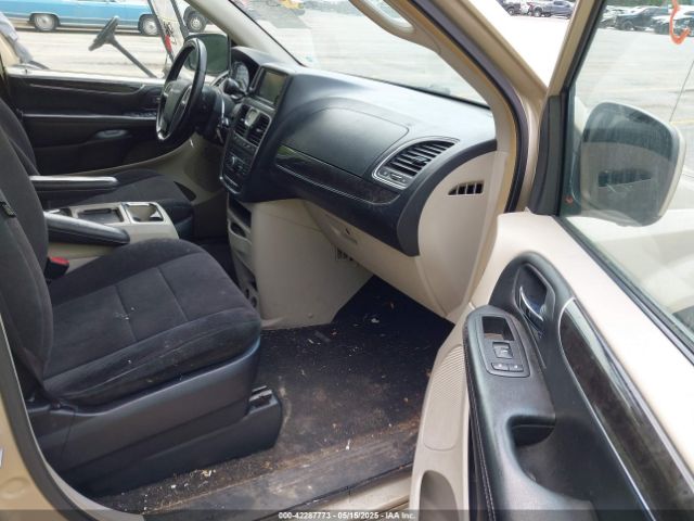 2011 CHRYSLER TOWN & COUNTRY 2A4RR5DG7BR701607 Photo 4