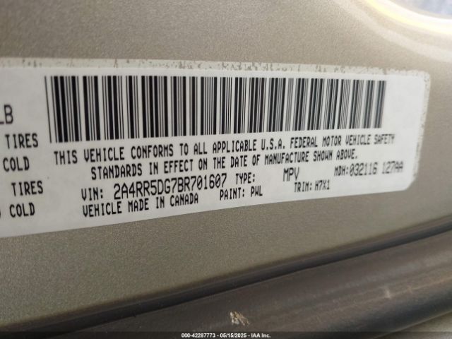 2011 CHRYSLER TOWN & COUNTRY 2A4RR5DG7BR701607 Photo 8