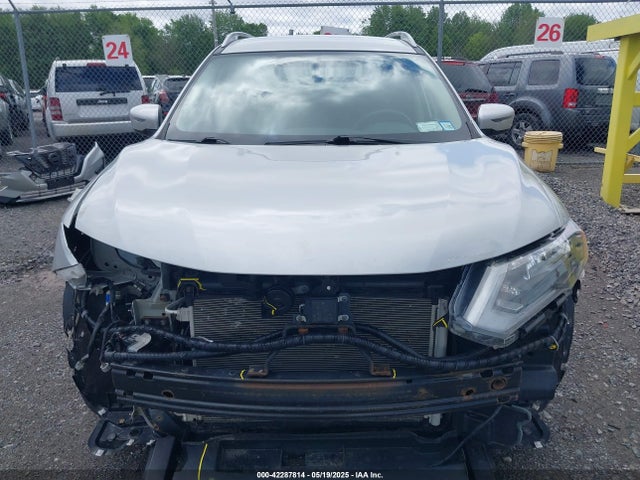 5N1AT2MV1HC872531 Nissan ROGUE SV