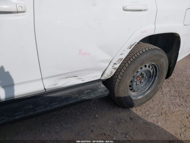 JTEMU5JR4R6223812 Toyota 4RUNNER SR5