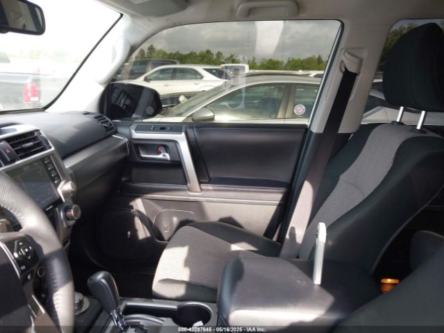 JTEMU5JR4R6223812 Toyota 4RUNNER SR5