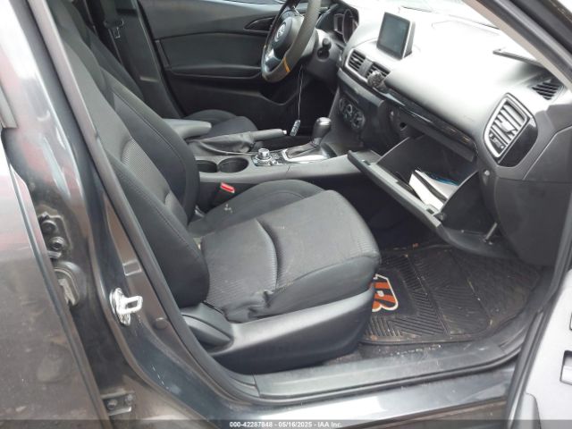 3MZBM1V78GM244279 Mazda Mazda3 I Touring