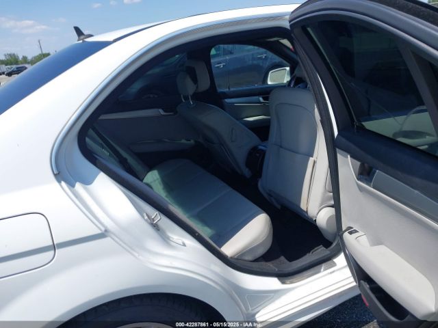 2013 MERCEDES-BENZ C 250 WDDGF4HB8DR267050 Photo 7