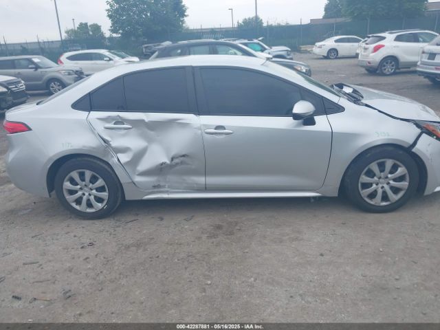 JTDEPMAE5N3014324 Toyota COROLLA LE