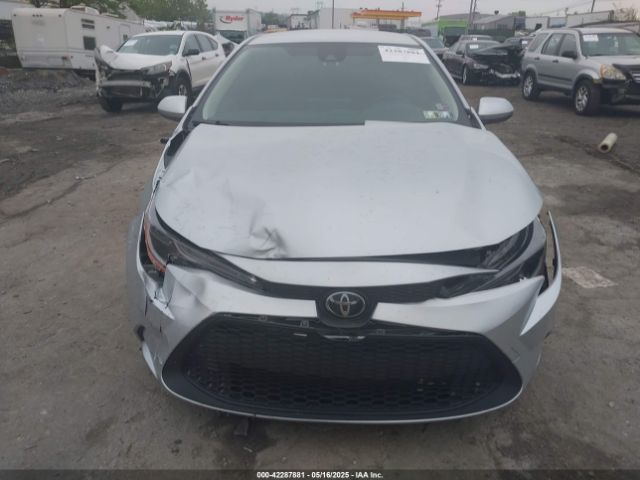 JTDEPMAE5N3014324 Toyota COROLLA LE
