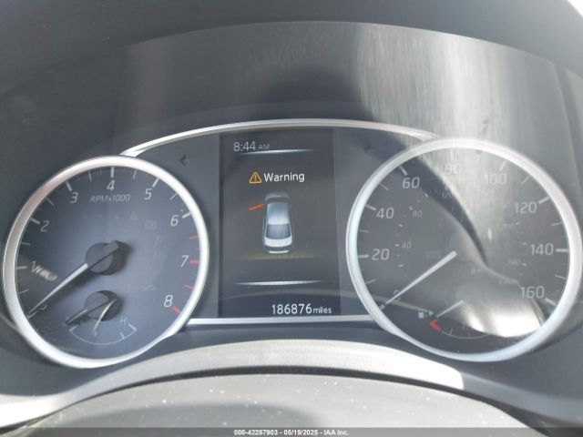 3N1AB7AP9HY277592 Nissan SENTRA SV