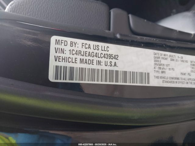 1C4RJEAG4LC439542 Jeep Grand Cherokee Altitude 4x2