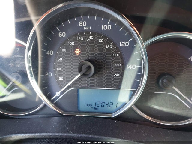 5YFBURHE9FP214565 Toyota Corolla Le Plus