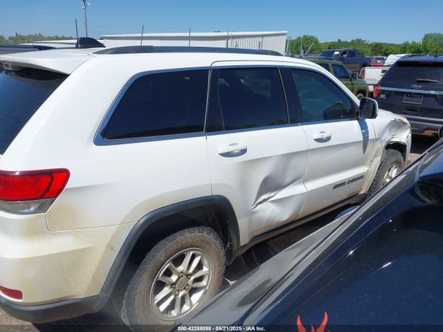 1C4RJFAGXLC216797 Jeep Grand Cherokee Laredo E 4x4