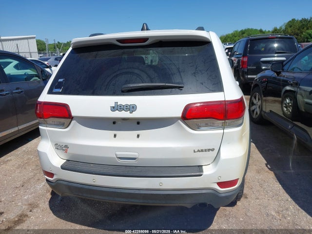 1C4RJFAGXLC216797 Jeep Grand Cherokee Laredo E 4x4