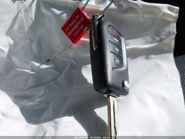 5YFEPMAE6NP279485 Toyota COROLLA LE