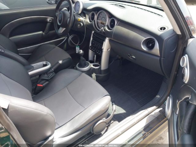 2006 MINI COOPER S WMWRE33586TL15800 Photo 4
