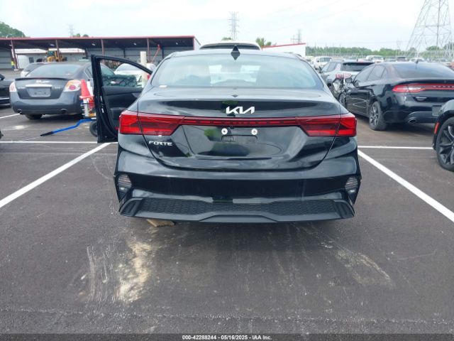 3KPF24AD5RE704650 KIA Forte Lxs