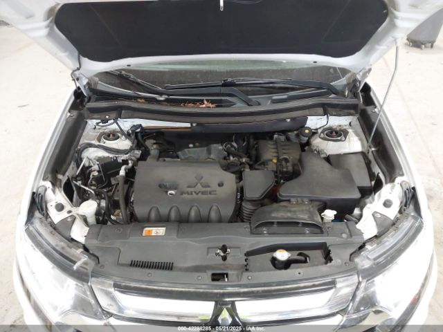 JA4AZ2A34JZ008883 Mitsubishi Outlander Es