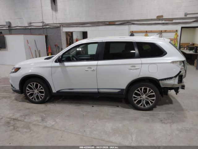 JA4AZ2A34JZ008883 Mitsubishi Outlander Es