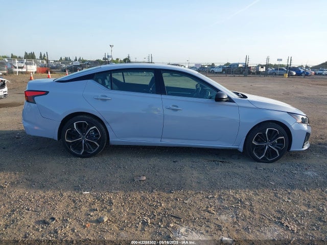 Nissan Altima Sr Intelligent Awd 2023 1N4BL4CW2PN400216 Image 13