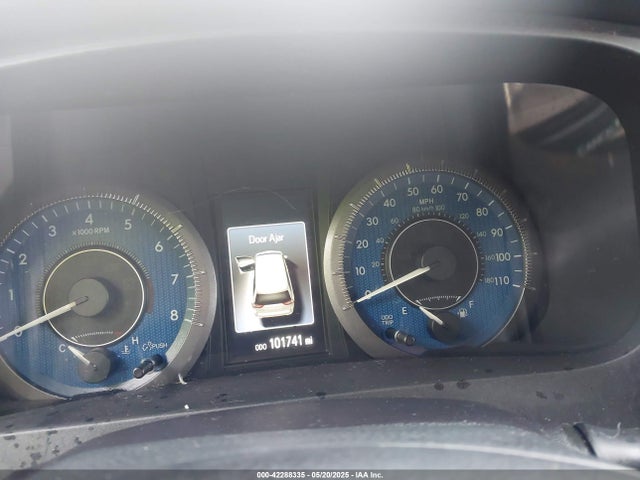 5TDYZ3DC2KS018742 Toyota Sienna Xle 8 Passenger