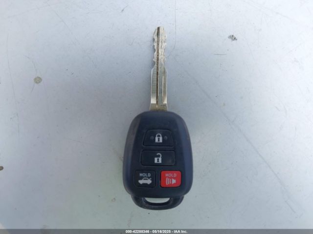 5YFBURHE2KP894528 Toyota COROLLA LE