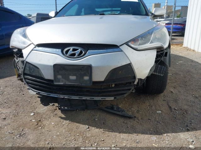 KMHTC6AD8HU312947 Hyundai Veloster Value Edition