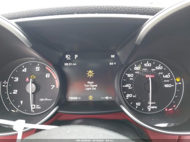 ZARFAEEN8J7596983 Alfa Romeo giulia (952)