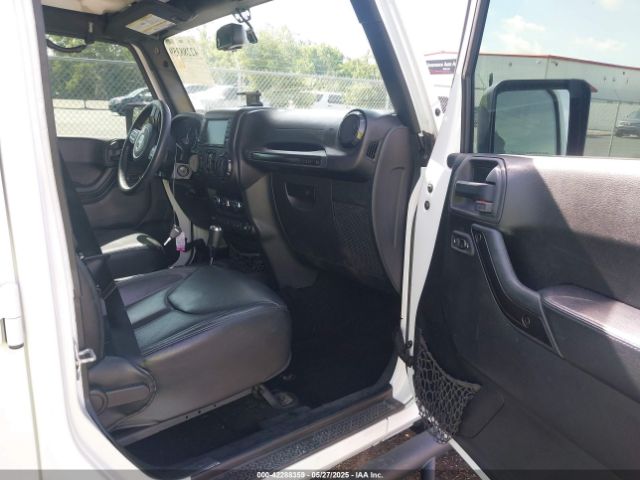 2017 JEEP WRANGLER UNLIMITED 1C4BJWEG9HL708837 Photo 4