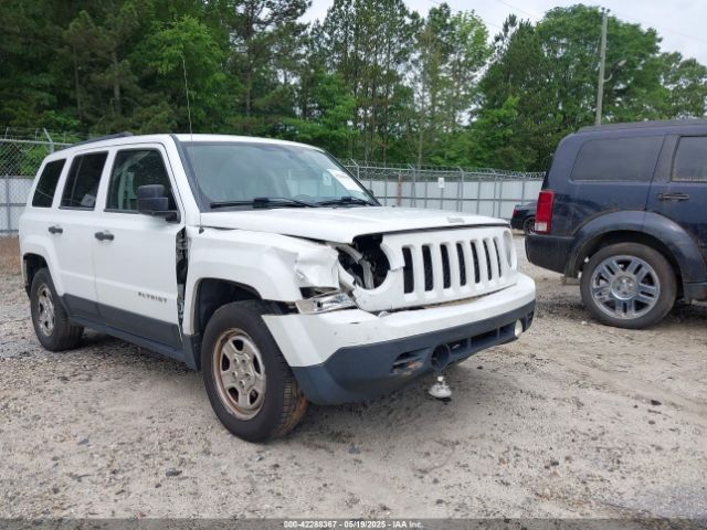 1C4NJPBB6ED758225 Jeep Patriot Sport