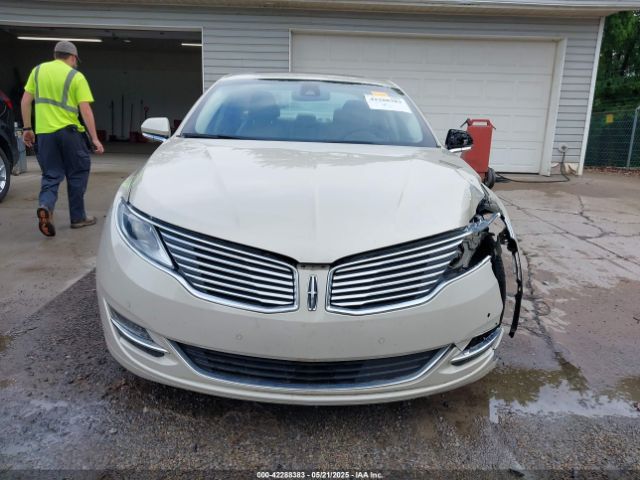 3LN6L2G95ER808560 Lincoln MKZ