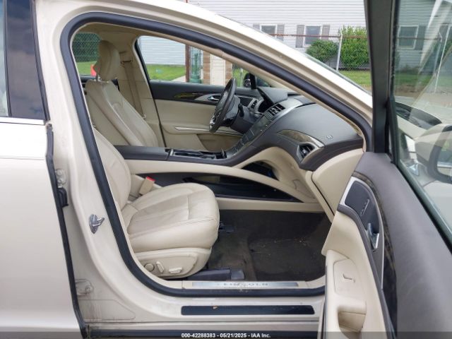 3LN6L2G95ER808560 Lincoln MKZ