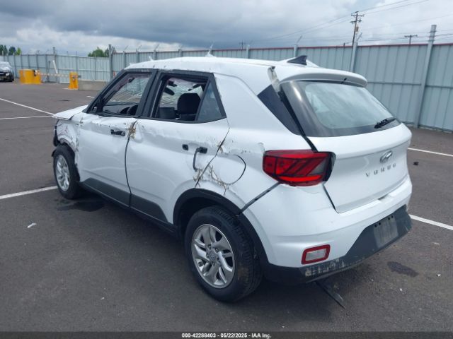 2021 HYUNDAI VENUE KMHRB8A31MU103284 Photo 2